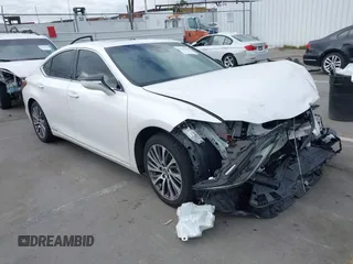 2021 Lexus ES 300h z VIN 58ADA1C16MU006588, wystawiony jako IAAI lot #41791585 z przebiegiem 37 876 mil mil oraz . Historia ofert i sprzedaży dostępna na DreamBid. Obrazek 1.