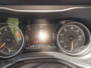 2020 Jeep Cherokee Limited z VIN 1C4PJMDX0LD627840, wystawiony jako IAAI lot #42064116 z przebiegiem 65 092 mil mil oraz . Historia ofert i sprzedaży dostępna na DreamBid. Obrazek 7.