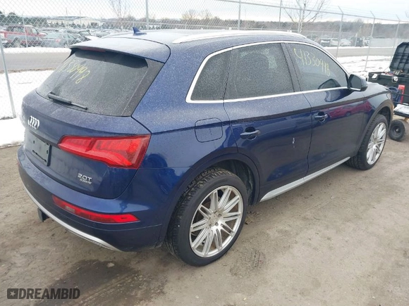 2018 Audi Q5 Premium Plus with VIN WA1BNAFY6J2023831, listed as a IAAI auction lot 41330998 with 86,287 mi miles. Bid and sale history available at carsss.com. Image 4.