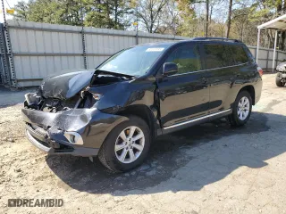 2013 Toyota Highlander with VIN 5TDZK3EH3DS115700, listed as a Copart auction lot 50518195 with 104,040 mi miles and Salvage Title. Bid and sale history available at carsss.com. Image 1.