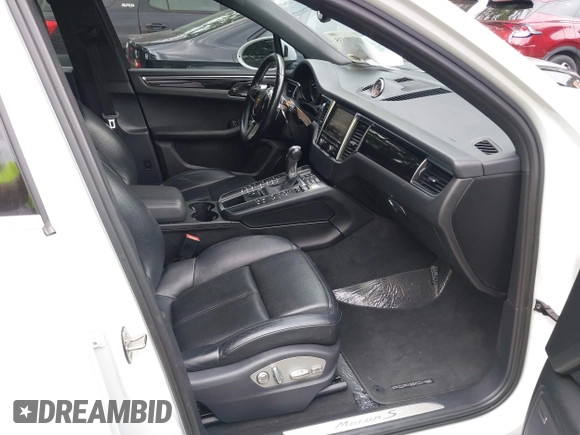 2015 Porsche Macan S z VIN WP1AB2A53FLB65406, wystawiony jako IAAI lot #42202535 z przebiegiem 135 492 mil mil oraz . Historia ofert i sprzedaży dostępna na DreamBid. Obrazek 5.