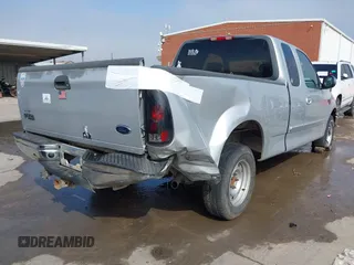 2001 Ford F-150 XL с VIN 1FTRX17L21NA88319, выставлен на аукционе IAAI как лот 41476671 с пробегом Не указан миль и . История ставок и продаж доступна на DreamBid. Изображение 4.