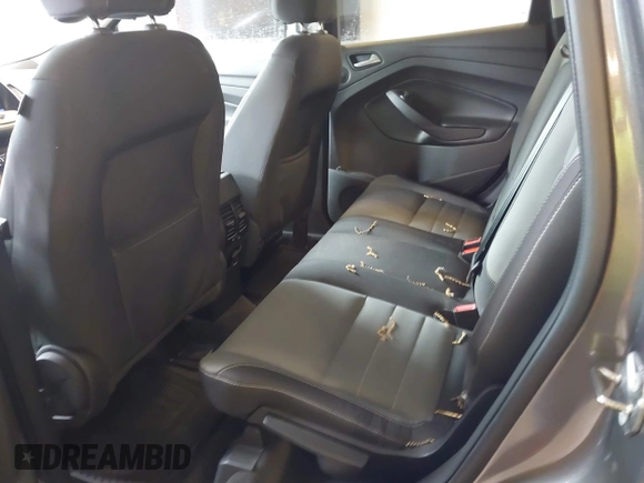 2013 Ford Escape SE z VIN 1FMCU9G91DUA98069, wystawiony jako IAAI lot #42278684 z przebiegiem 187 770 mil mil oraz . Historia ofert i sprzedaży dostępna na DreamBid. Obrazek 8.