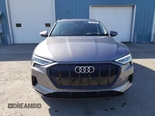 2021 Audi e-tron Prestige with VIN WA1VABGE4MB017274, listed as a Copart auction lot 51083674 with 19,102 mi miles and Clean title. Bid and sale history available at DreamBid. Image 5.