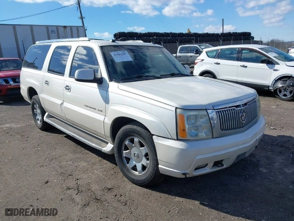 2004 Cadillac Escalade ESV with VIN 3GYFK66N54G241641, listed as a IAAI auction lot 41592387 with 1 mi miles. Bid and sale history available at carsss.com. Image 1.