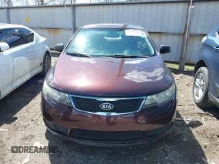 2011 Kia Forte EX with VIN KNAFU4A25B5330290, listed as a IAAI auction lot 41840190 with 111,569 mi miles. Bid and sale history available at carsss.com. Image 12.