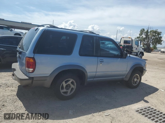 1998 Ford Explorer Sport with VIN 1FMYU22X6WUA20814, listed as a Copart auction lot 68060284 with 180,785 mi miles and Clean title. Bid and sale history available at DreamBid. Image 3.