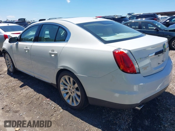 2009 Lincoln MKS z VIN 1LNHM94RX9G612789, wystawiony jako IAAI lot #42186457 z przebiegiem 78 724 mil mil oraz . Historia ofert i sprzedaży dostępna na DreamBid. Obrazek 3.