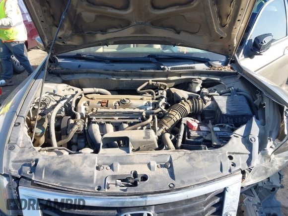 2009 Honda Accord LX-P with VIN 1HGCP26439A156735, listed as a IAAI auction lot 41995906 with 185,169 mi miles and . Bid and sale history available at DreamBid. Image 10.