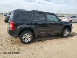 2014 Jeep Patriot Sport z VIN 1C4NJPBA6ED574930, wystawiony jako Copart lot #55684595 z przebiegiem 101 772 mil mil oraz Szkoda całkowita • Salvage title. Historia ofert i sprzedaży dostępna na DreamBid. Obrazek 3.