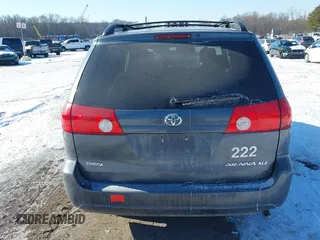 2007 Toyota Sienna XLE with VIN 5TDZK22C27S035151, listed as a IAAI auction lot 41380573 with 282,903 mi miles. Bid and sale history available at carsss.com. Image 16.