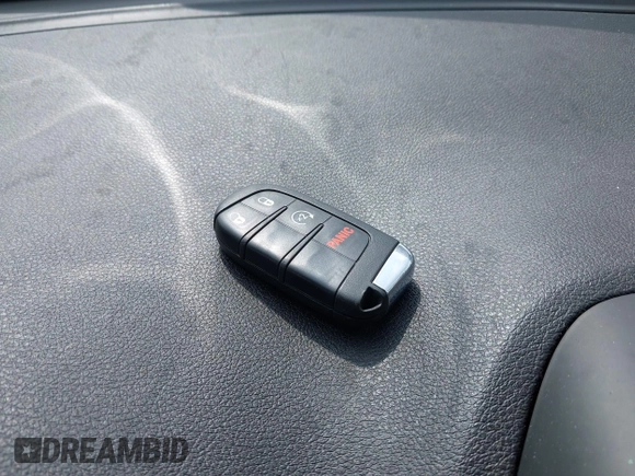 2020 Jeep Renegade Latitude with VIN ZACNJABB8LPL44436, listed as a IAAI auction lot 41919226 with 71,600 mi miles and . Bid and sale history available at DreamBid. Image 11.