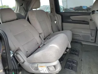 2016 Honda Odyssey SE with VIN 5FNRL5H38GB078189, listed as a Copart auction lot 52321365 with 94,662 mi miles and Salvage Title. Bid and sale history available at carsss.com. Image 11.