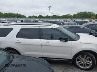 2016 Ford Explorer XLT with VIN 1FM5K7D83GGA82604, listed as a IAAI auction lot 42047962 with 198,270 mi miles and . Bid and sale history available at carsss.com. Image 13.