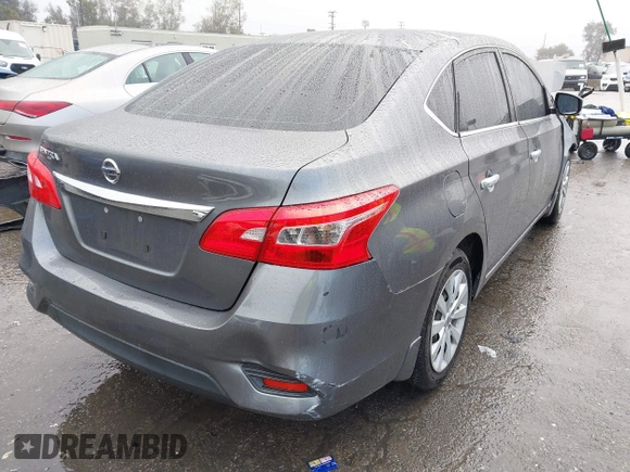 2019 Nissan Sentra S z VIN 3N1AB7AP2KY227513, wystawiony jako IAAI lot #41524539 z przebiegiem 39 616 mil mil oraz . Historia ofert i sprzedaży dostępna na DreamBid. Obrazek 4.