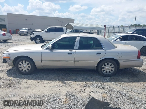 2004 Mercury Grand Marquis LS Premium z VIN 2MHFM75W84X658355, wystawiony jako IAAI lot #42166597 z przebiegiem 214 858 mil mil oraz . Historia ofert i sprzedaży dostępna na DreamBid. Obrazek 15.