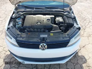 2011 Volkswagen Jetta SE with VIN 3VWDX7AJ5BM321946, listed as a IAAI auction lot 42178181 with 149,945 mi miles and . Bid and sale history available at DreamBid. Image 10.