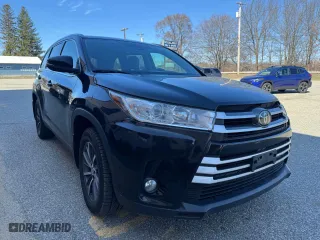 2018 Toyota Highlander SE with VIN 5TDJZRFH1JS852352, listed as a Copart auction lot 54444065 with 174,793 mi miles and Clean Title. Bid and sale history available at carsss.com. Image 1.