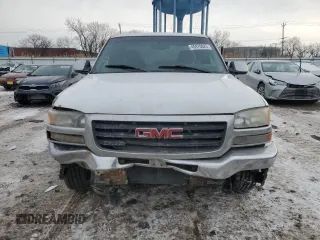 2006 GMC Sierra 1500 SLE1 z VIN 1GTEC19Z86Z214145, wystawiony jako Copart lot #45970025 z przebiegiem 201 978 mil mil oraz Szkoda całkowita • Salvage title. Historia ofert i sprzedaży dostępna na DreamBid. Obrazek 5.