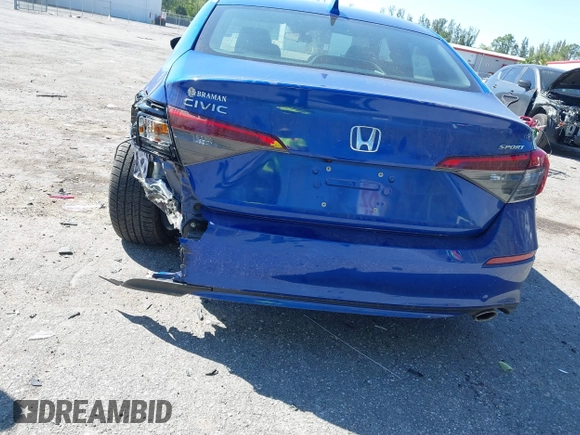 2022 Honda Civic Sport with VIN 2HGFE2F58NH575431, listed as a IAAI auction lot 41786318 with 30,016 mi miles and . Bid and sale history available at carsss.com. Image 6.