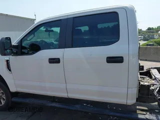 2017 Ford F-250 Lariat with VIN 1FT7W2B65HEC32263, listed as a IAAI auction lot 42281628 with 262,328 mi miles and . Bid and sale history available at DreamBid. Image 14.