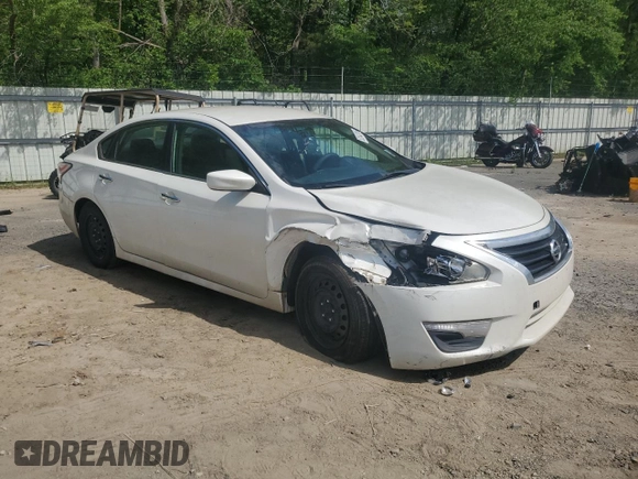 2014 Nissan Altima 2.5 with VIN 1N4AL3AP2EC425563, listed as a Copart auction lot 52542865 with 259,156 mi miles and Salvage Title. Bid and sale history available at carsss.com. Image 4.