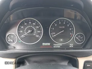 2012 BMW 3 Series 328i с VIN WBA3C1C58CF431864, выставлен на аукционе IAAI как лот 41732575 с пробегом Не указан миль и . История ставок и продаж доступна на DreamBid. Изображение 7.
