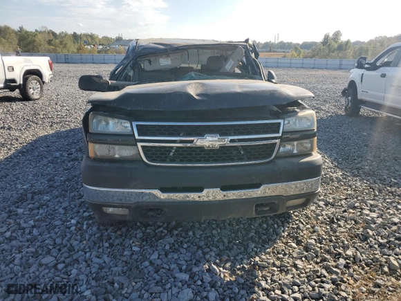 2007 Chevrolet Silverado 2500HD Classic LT3 with VIN 1GCHK23DX7F145853, listed as a Copart auction lot 74988774 with 0 mi miles and Non Repairable. Bid and sale history available at carsss.com. Image 5.
