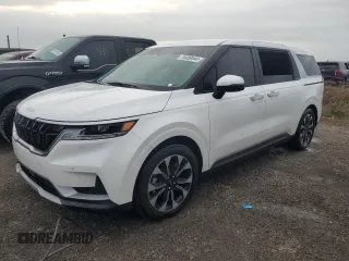 2024 Kia Carnival EX with VIN KNDNC5H32R6422113, listed as a Copart auction lot 75489544 with 0 mi miles and Non Repairable. Bid and sale history available at carsss.com. Image 1.