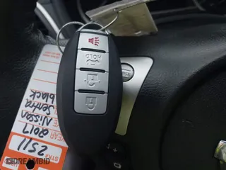 2017 Nissan Sentra SV with VIN 3N1AB7AP1HY281426, listed as a IAAI auction lot 41000477 with 129,720 mi miles. Bid and sale history available at carsss.com. Image 11.