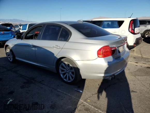 2009 BMW 3 Series 328i with VIN WBAPH73589E128233, listed as a Copart auction lot 88367785 with 63,142 mi miles and Salvage title. Bid and sale history available at DreamBid. Image 2.