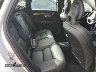 2017 Volvo S90 Momentum z VIN YV1102AKXH1012981, wystawiony jako Copart lot #67930522 z przebiegiem 38 325 mil mil oraz . Historia ofert i sprzedaży dostępna na DreamBid. Obrazek 10.