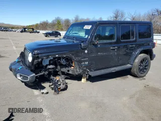 2023 Jeep Wrangler Sahara z VIN 1C4JJXP66PW605961, wystawiony jako Copart lot #50209655 z przebiegiem 32 805 mil mil oraz Szkoda całkowita • Salvage title. Historia ofert i sprzedaży dostępna na DreamBid. Obrazek 1.