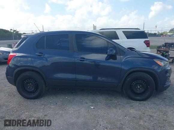 2018 Chevrolet Trax LS with VIN 3GNCJKSB4JL377396, listed as a IAAI auction lot 41943133 with 185,449 mi miles. Bid and sale history available at carsss.com. Image 13.