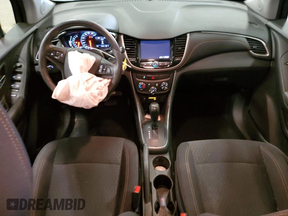 2020 Chevrolet Trax LS with VIN 3GNCJKSB7LL118467, listed as a Copart auction lot 62269095 with 34,651 mi miles and Salvage title. Bid and sale history available at DreamBid. Image 8.