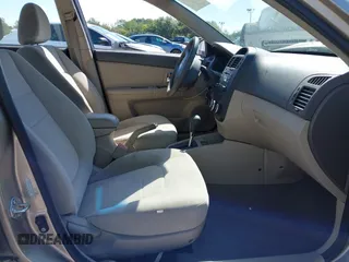2008 Kia Spectra SX with VIN KNAFE121485492955, listed as a IAAI auction lot 41995775 with 61,717 mi miles. Bid and sale history available at carsss.com. Image 5.
