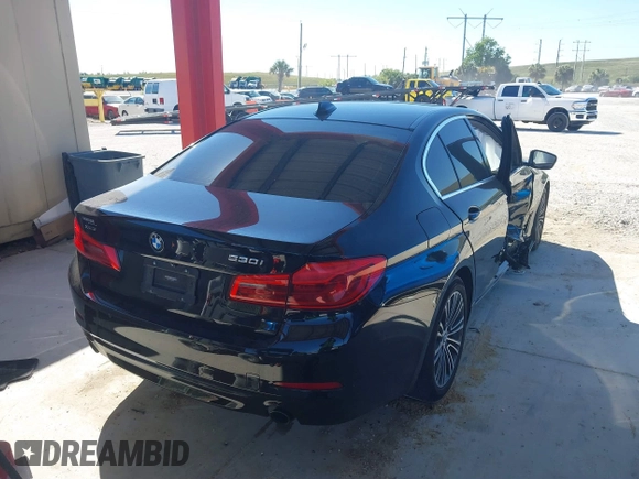 2019 BMW 5 Series 530i xDrive with VIN WBAJA7C54KWW19621, listed as a IAAI auction lot 41773506 with Not Provided miles. Bid and sale history available at carsss.com. Image 4.