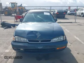 1996 Honda Accord LX with VIN 1HGCD5636TA182464, listed as a IAAI auction lot 41867521 with 191,832 mi miles and . Bid and sale history available at carsss.com. Image 13.
