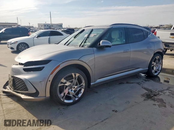 2024 Genesis GV60 z VIN KMUKEDSB3RU021508, wystawiony jako Copart lot #50765525 z przebiegiem 2 849 mil mil oraz Nie do naprawy • Non repairable. Historia ofert i sprzedaży dostępna na DreamBid. Obrazek 1.
