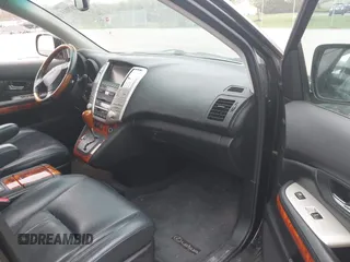 2007 Lexus RX 350 with VIN 2T2HK31U77C021651, listed as a IAAI auction lot 42173113 with 231,153 mi miles. Bid and sale history available at carsss.com. Image 5.