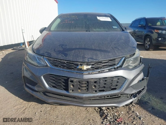 2018 Chevrolet Cruze LT with VIN 1G1BE5SM0J7162204, listed as a IAAI auction lot 41406190 with 124,152 mi miles. Bid and sale history available at carsss.com. Image 12.