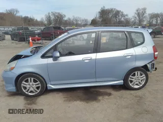 2008 Honda Fit Sport with VIN JHMGD38638S003972, listed as a IAAI auction lot 41827599 with 135,843 mi miles. Bid and sale history available at carsss.com. Image 15.