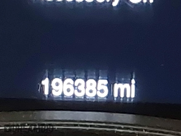 2015 Jeep Grand Cherokee Laredo with VIN 1C4RJFAG4FC747532, listed as a IAAI auction lot 41764541 with 196,385 mi miles. Bid and sale history available at carsss.com. Image 15.