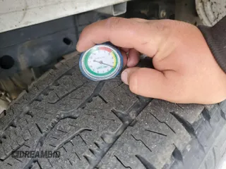 2020 Ford F-150 XL с VIN 1FTFX1E47LKD53514, выставлен на аукционе IAAI как лот 42801195 с пробегом 152 622 миль миль и . История ставок и продаж доступна на DreamBid. Изображение 26.