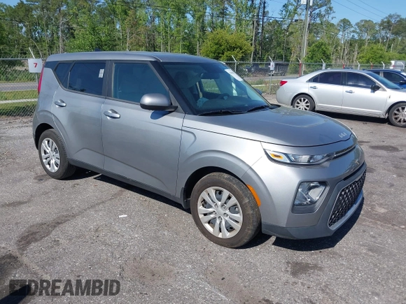 2022 Kia Soul LX with VIN KNDJ23AU3N7836692, listed as a IAAI auction lot 42066829 with 7,868 mi miles. Bid and sale history available at carsss.com. Image 1.