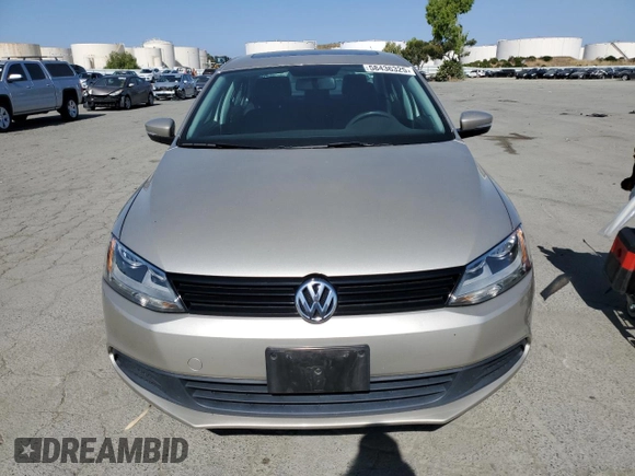 2012 Volkswagen Jetta SE с VIN 3VWDP7AJ0CM456267, выставлен на аукционе Copart как лот 58436325 с пробегом 102 948 миль миль и Списание • Salvage title. История ставок и продаж доступна на DreamBid. Изображение 5.