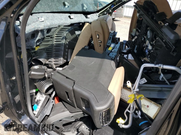 2024 Cadillac XT6 Premium Luxury with VIN 1GYKPFRSXRZ753789, listed as a Copart auction lot 60132945 with Not provided miles and Salvage title. Bid and sale history available at DreamBid. Image 8.