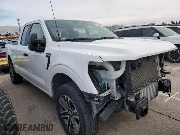 2022 Ford F-150 XL z VIN 1FTEX1EP0NKF28078, wystawiony jako Copart lot #45392995 z przebiegiem 60 686 mil mil oraz Szkoda całkowita • Salvage title. Historia ofert i sprzedaży dostępna na DreamBid. Obrazek 4.