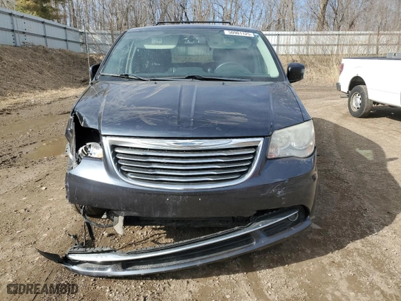 2013 Chrysler Town & Country Touring with VIN 2C4RC1BG5DR769958, listed as a Copart auction lot 50901125 with 151,051 mi miles and Clean Title. Bid and sale history available at carsss.com. Image 5.