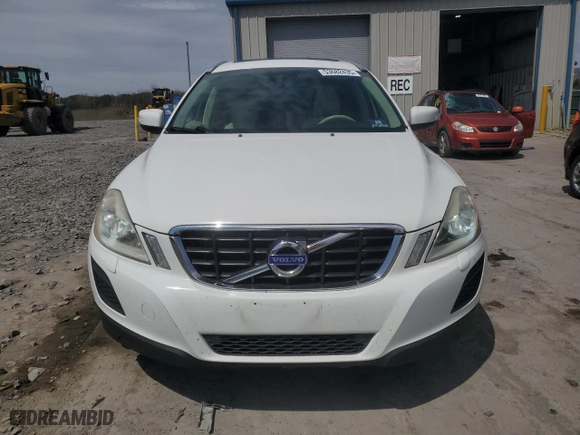2013 Volvo XC60 3.2L with VIN YV4940DZ1D2451594, listed as a Copart auction lot 53682435 with 219,668 mi miles and Salvage Title. Bid and sale history available at carsss.com. Image 5.